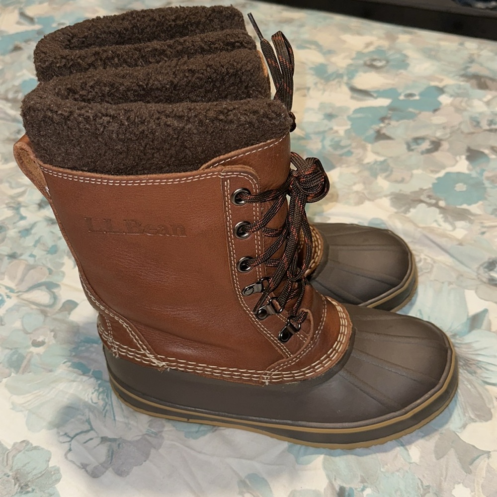 Ll Bean Mens 8 “ Bean Boot Like New Condition - image 2